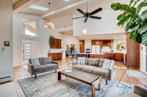 5,000 SqFt 7 Bedroom MCM Estate on 1 Acre